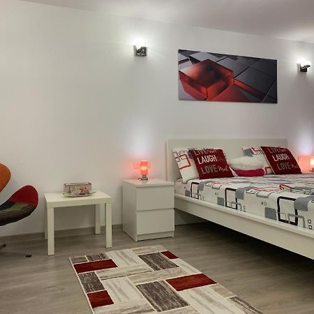 Mery Apartment Galaţi Екстериор снимка