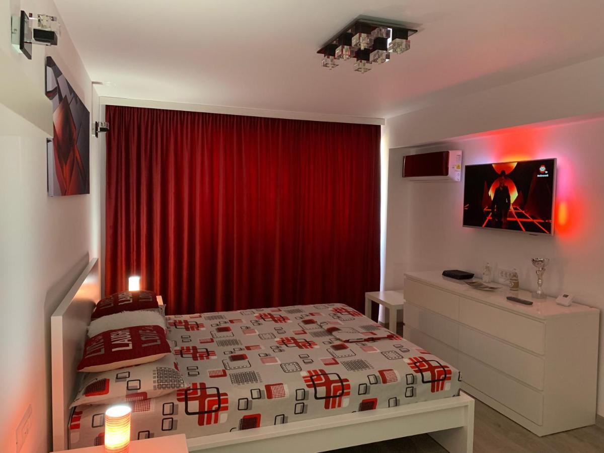 Mery Apartment Galaţi Екстериор снимка