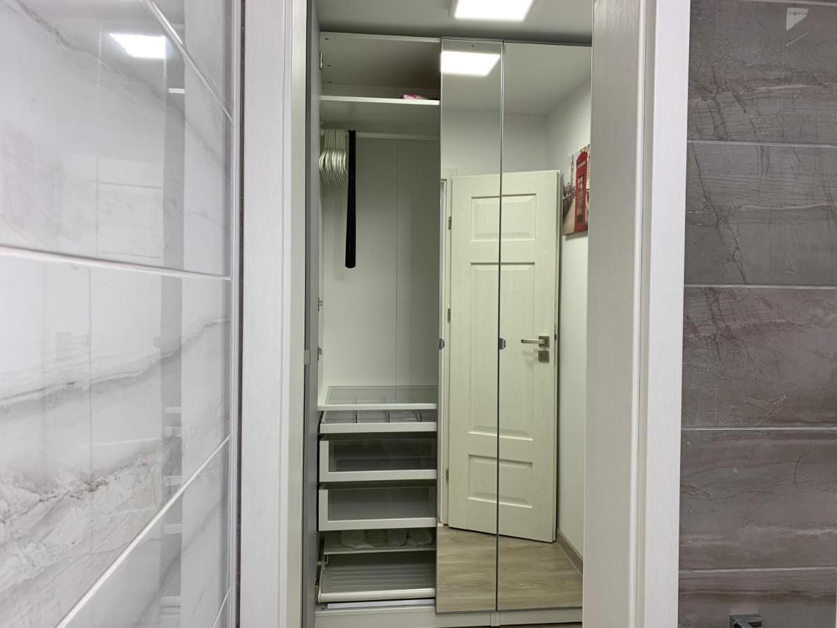 Mery Apartment Galaţi Екстериор снимка