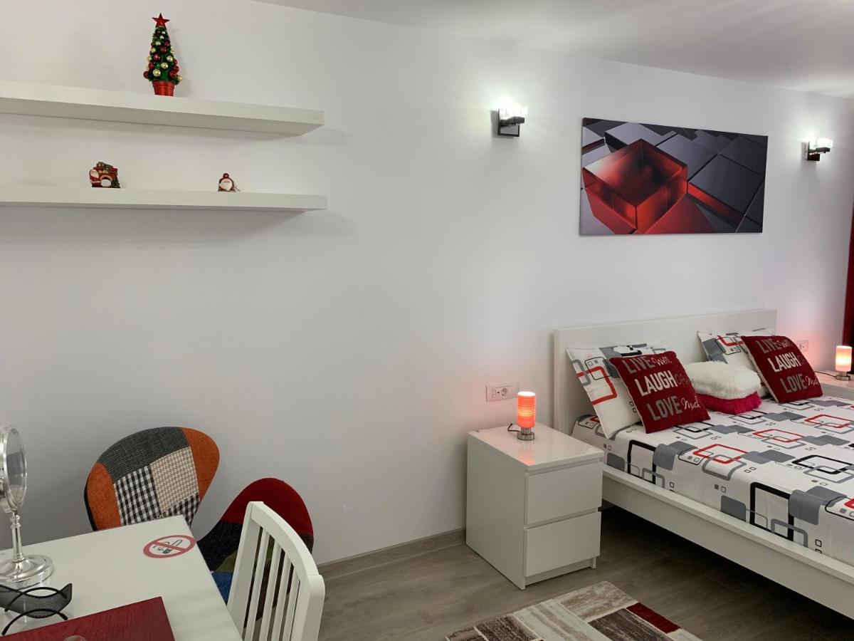 Mery Apartment Galaţi Екстериор снимка