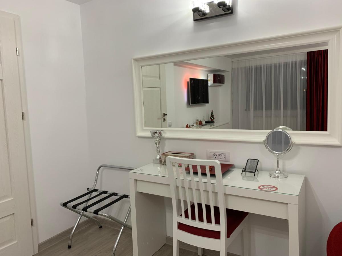 Mery Apartment Galaţi Екстериор снимка