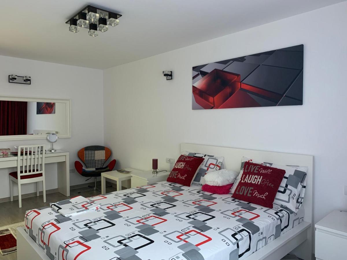 Mery Apartment Galaţi Екстериор снимка