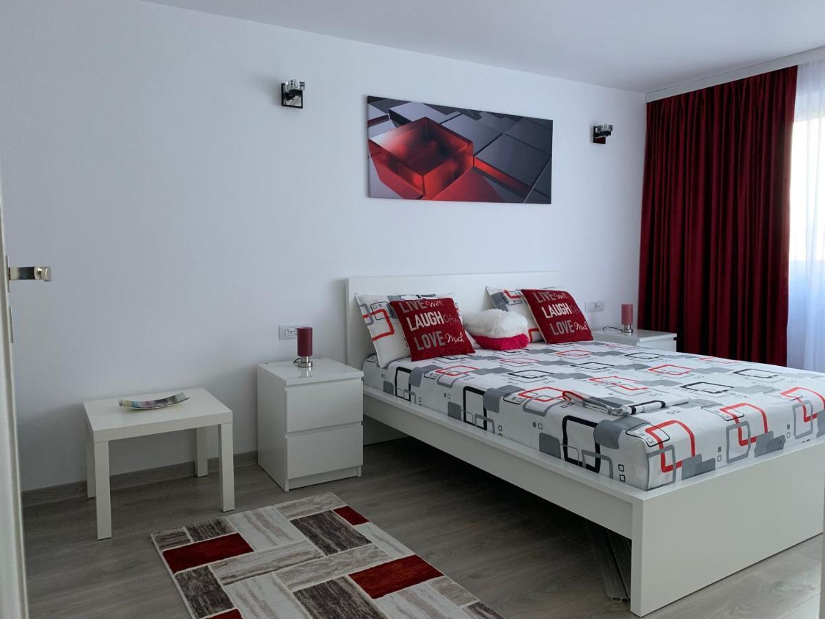 Mery Apartment Galaţi Екстериор снимка