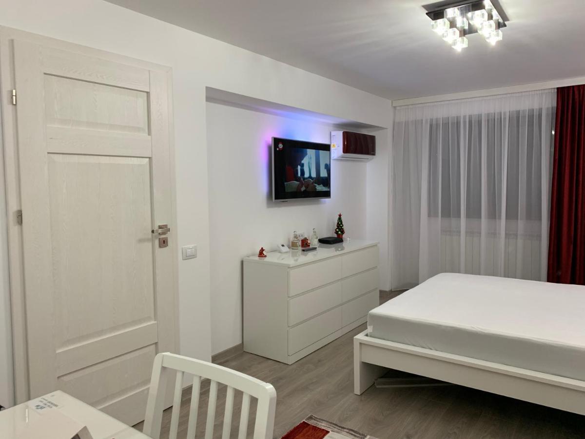 Mery Apartment Galaţi Екстериор снимка