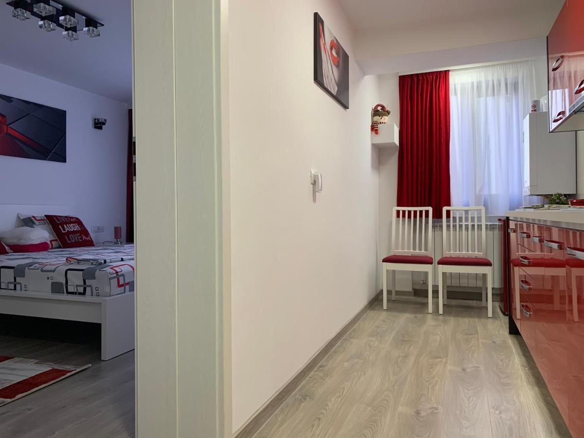 Mery Apartment Galaţi Екстериор снимка