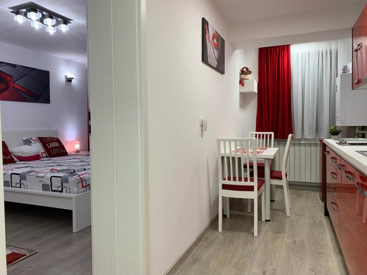 Mery Apartment Galaţi Екстериор снимка