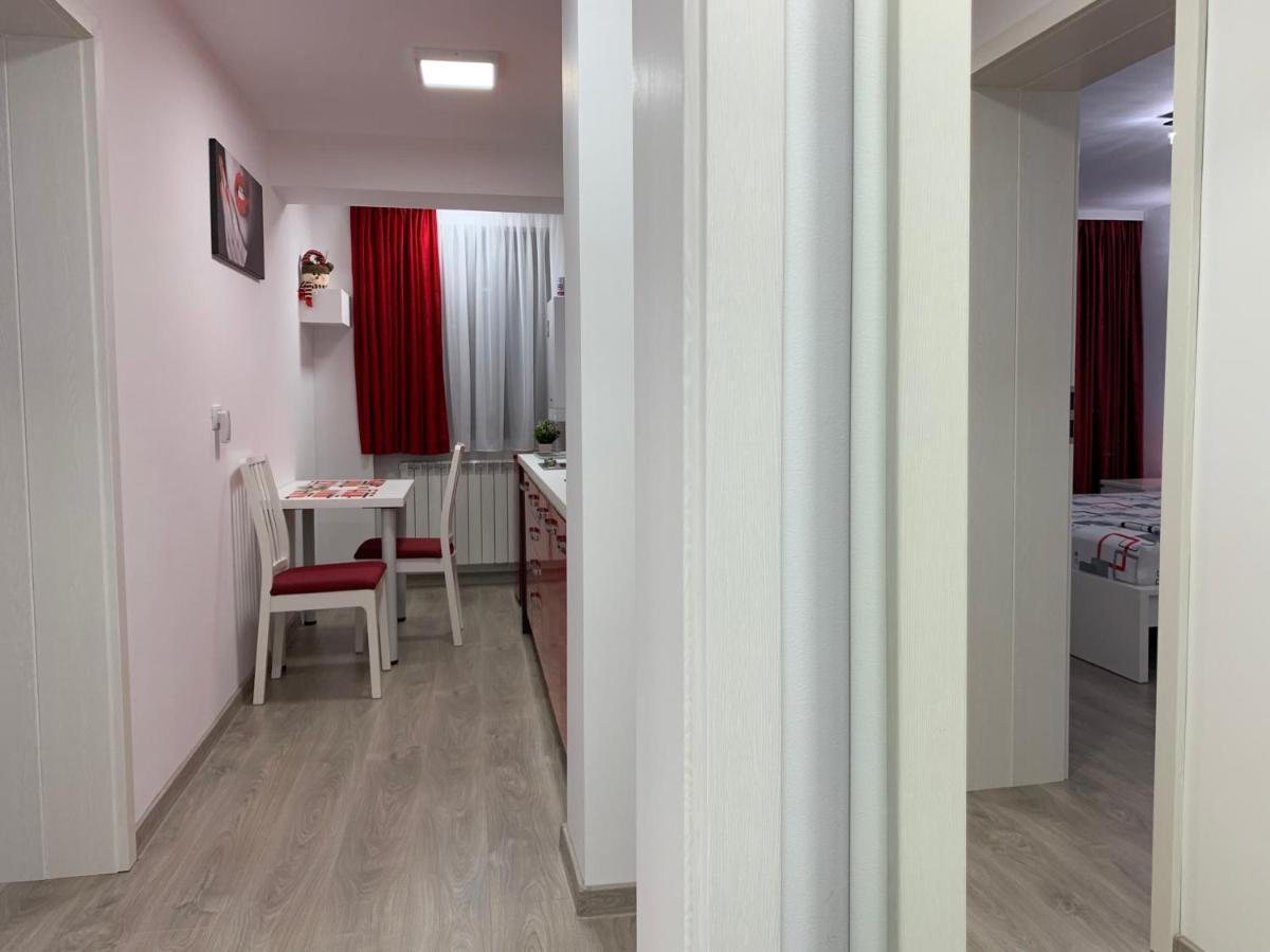 Mery Apartment Galaţi Екстериор снимка